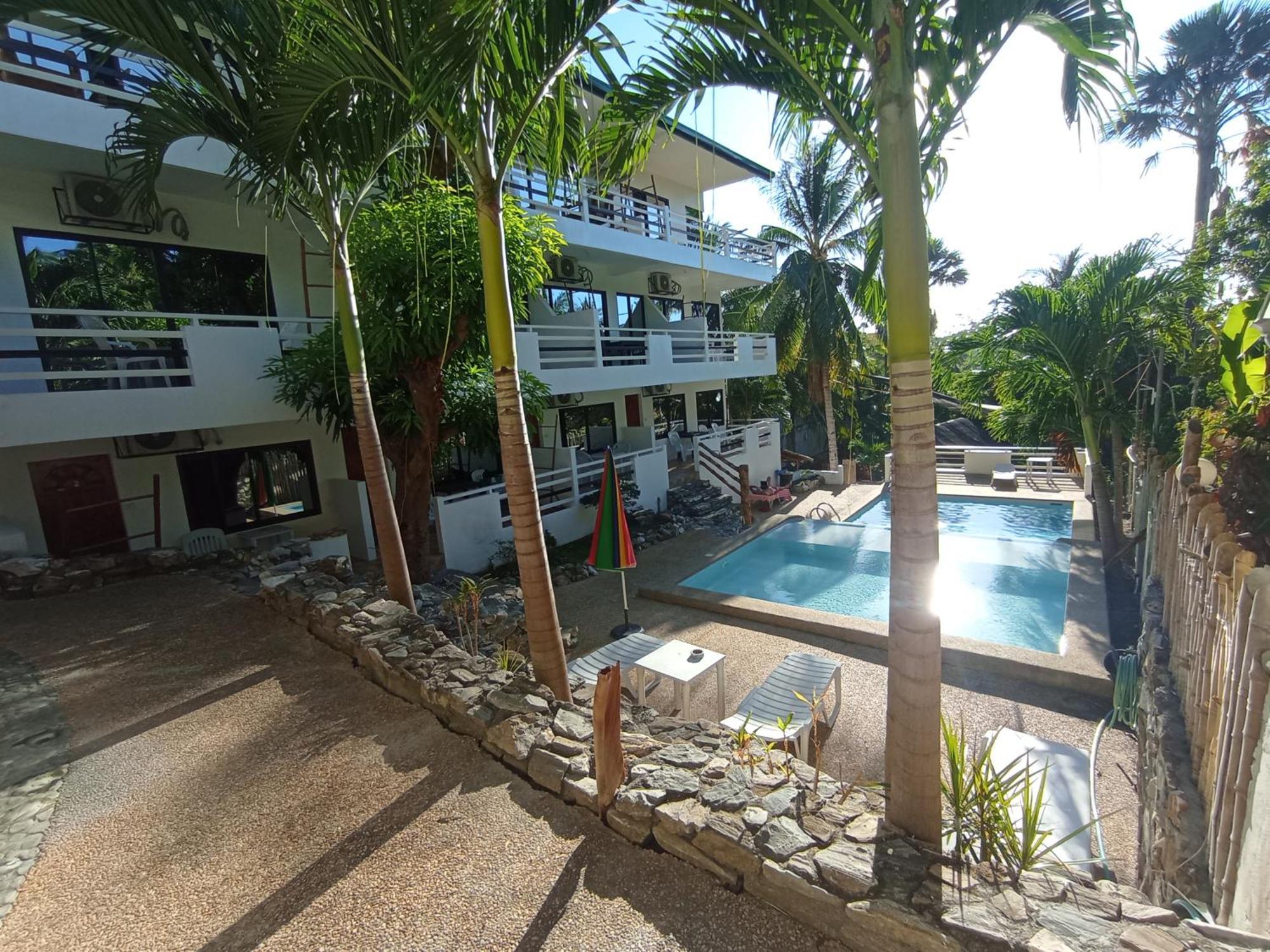 Jalyn'S Resort Sabang Puerto Galera Dış mekan fotoğraf