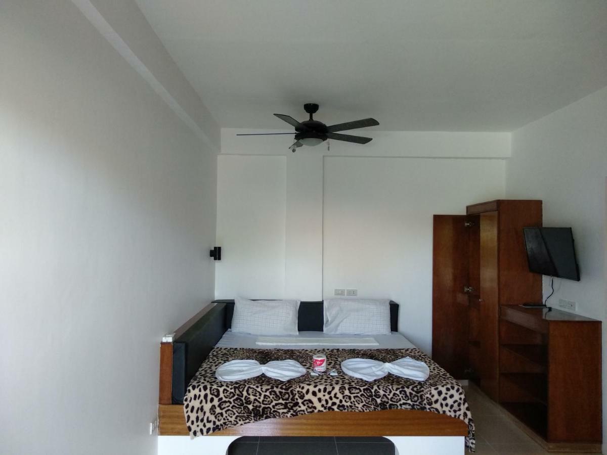 Jalyn'S Resort Sabang Puerto Galera Dış mekan fotoğraf