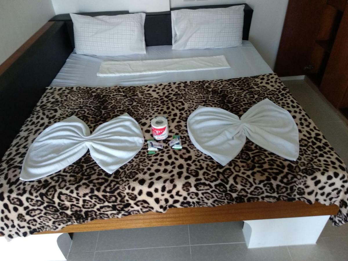 Jalyn'S Resort Sabang Puerto Galera Dış mekan fotoğraf