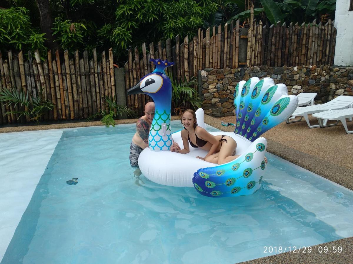Jalyn'S Resort Sabang Puerto Galera Dış mekan fotoğraf